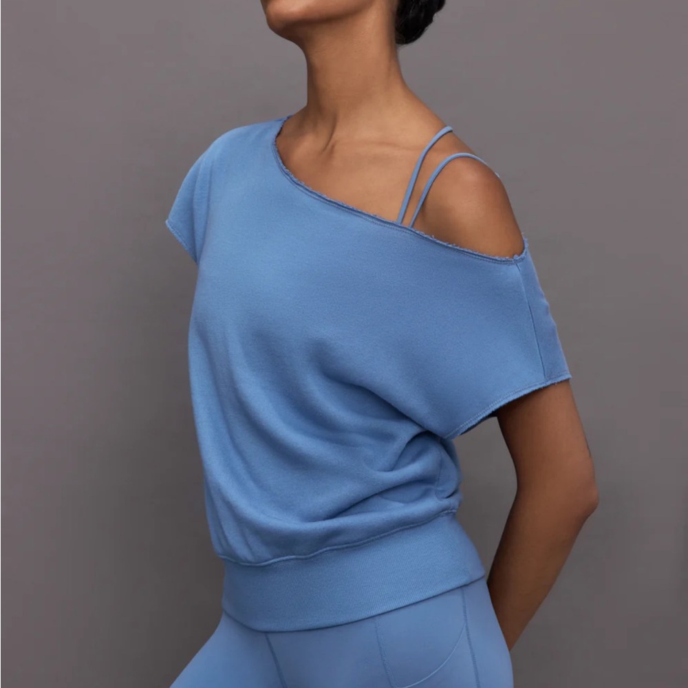 Carbon38 Off-Shoulder Sweatshirt - white or grey